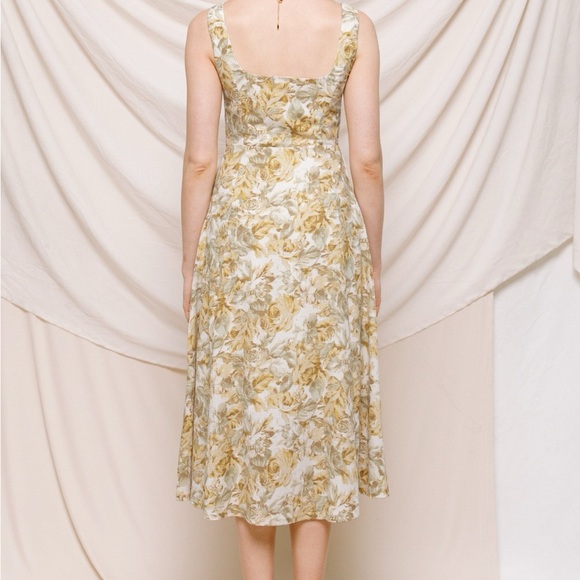 Sleeveless Floral Print Midi Dress New. Vintage style - Picture 3 of 5